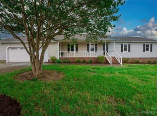 16908 Knoxwood Dr, Huntersville, NC 28078