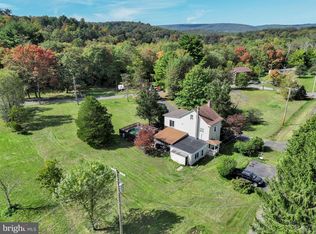 40 Railroad St, Llewellyn, PA 17944