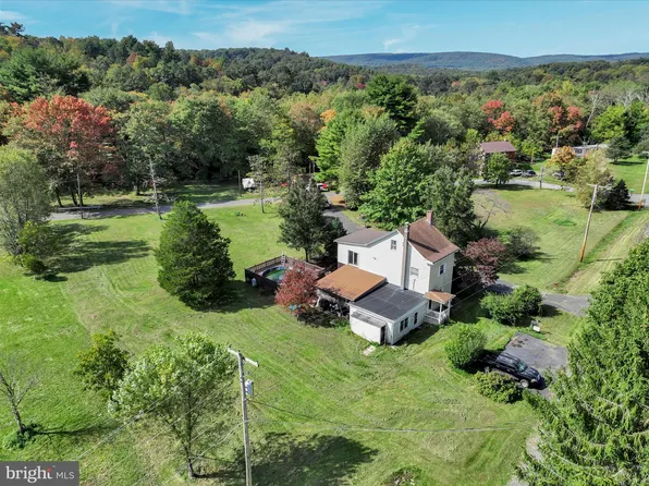 40 Railroad St, Llewellyn, PA 17944
