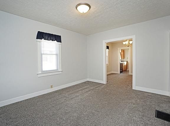5th image of 3602 Benninghofen Ave
