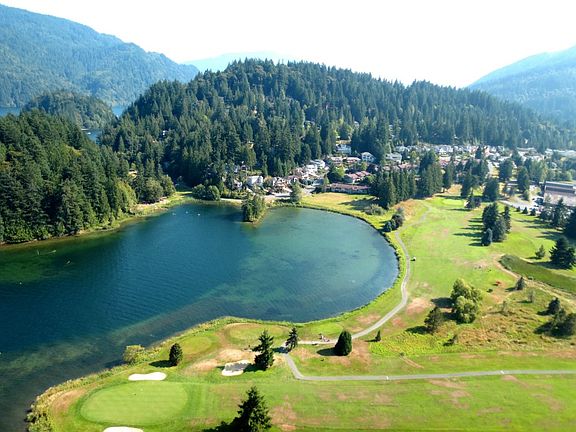 2nd image of 203 Sudden Valley Dr