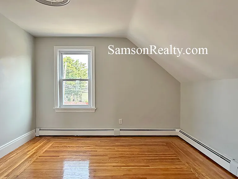 95 Taunton Ave #2 — Photo 2