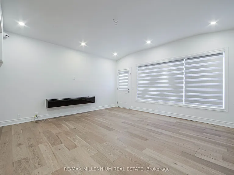 1285 Rebecca St — Photo 19