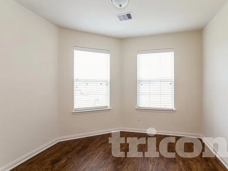2310 Regatta Ln — Photo 14