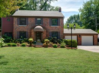 1214 E Meadowmere St, Springfield, MO 65804