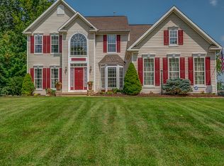 7660 Poplar Field Cir, Baldwinsville, NY 13027