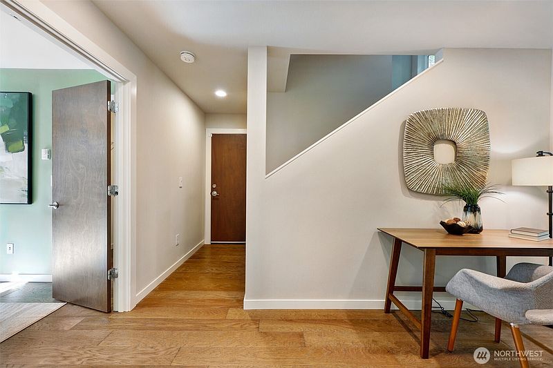 2nd image of 6533 34th Avenue SW #B