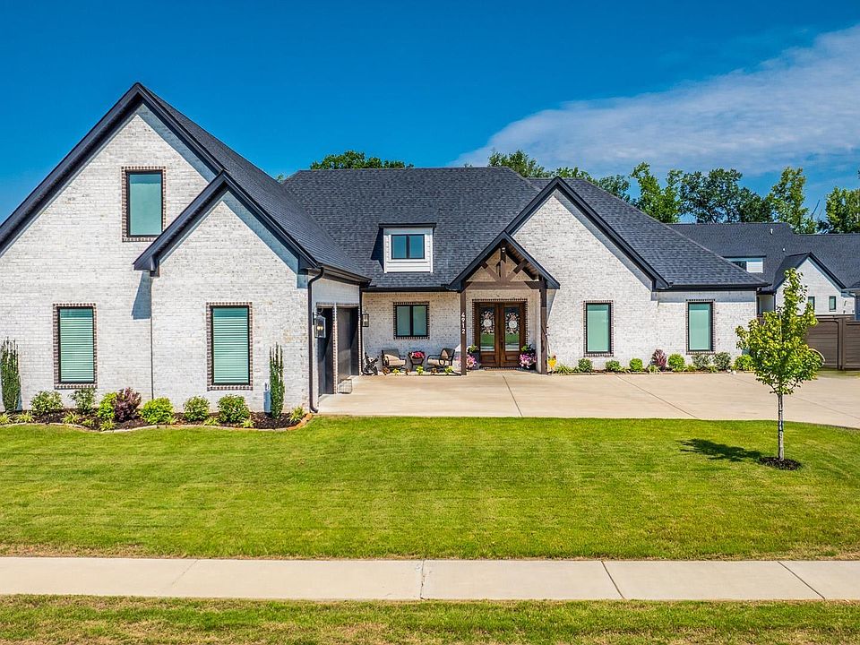 1st image of 4912 Lake Vista Dr