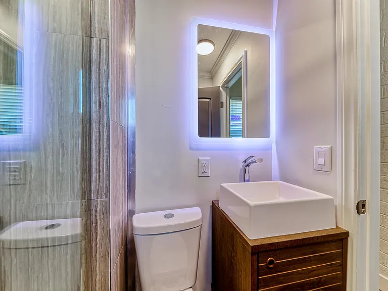 310 S Maryland Pkwy #1 — Photo 8
