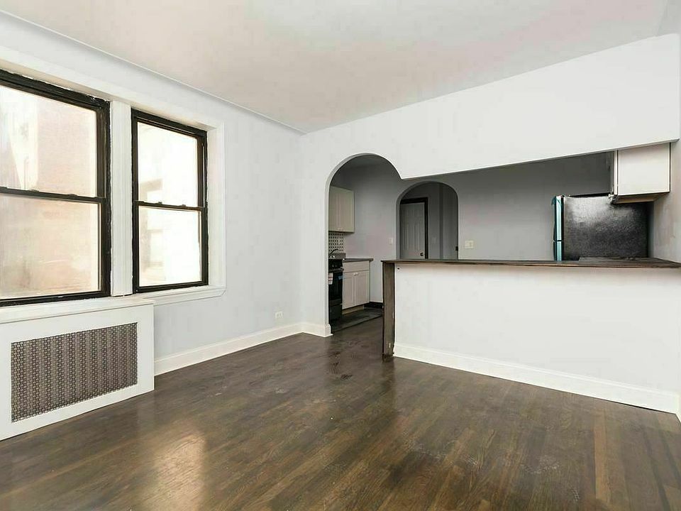 1st image of 14018 Ash Ave APT 3J