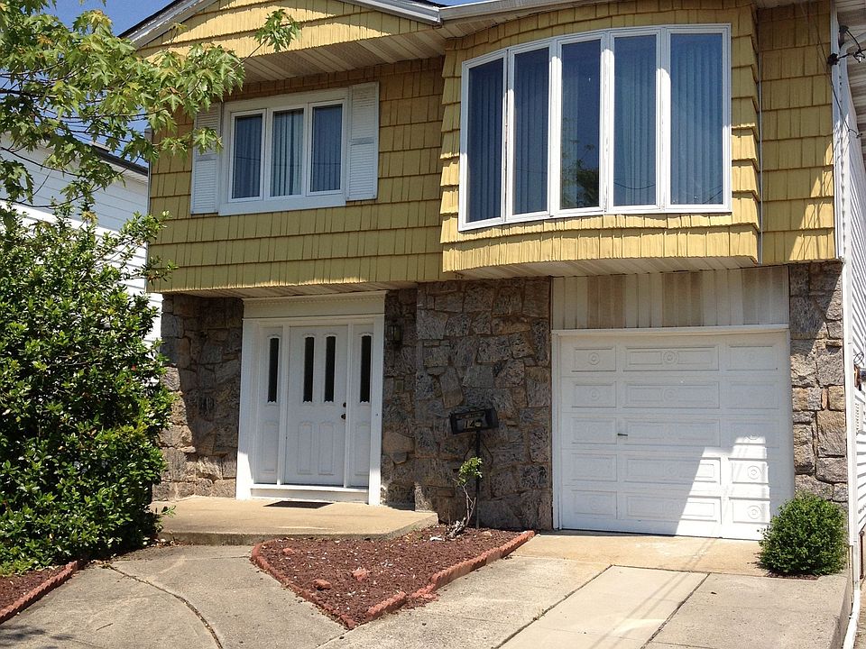 2nd image of 149 Scranton Ave