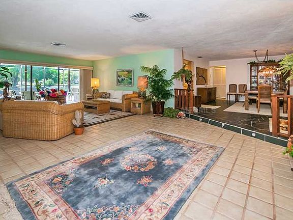 2nd image of 510 Palmdale Dr