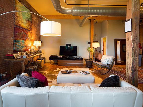 3rd image of 1119 Mississippi Ave APT 506