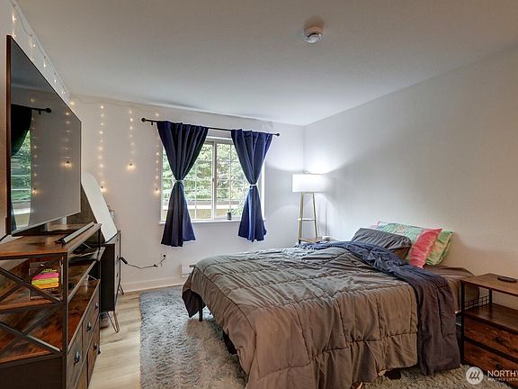 3rd image of 9806 28th Avenue SW #A201