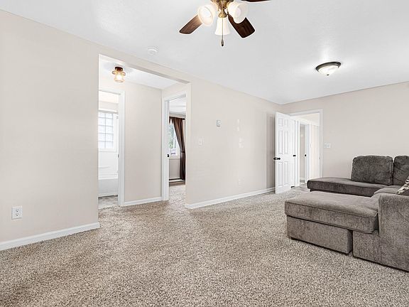 4th image of 1603 Linden Ave