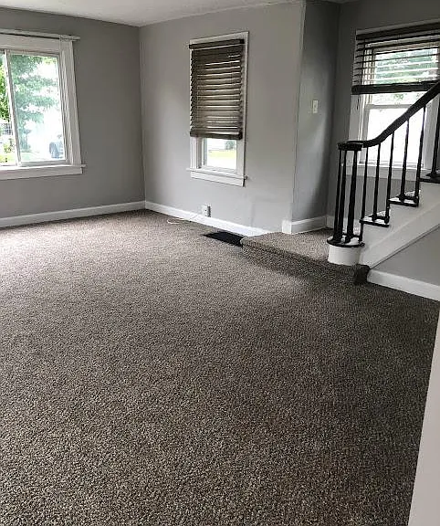 1009 Bellevue Dr — Photo 1