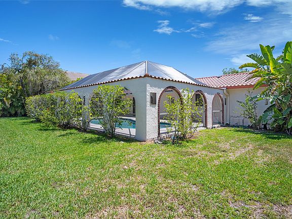5th image of 11261 NW 33rd Street