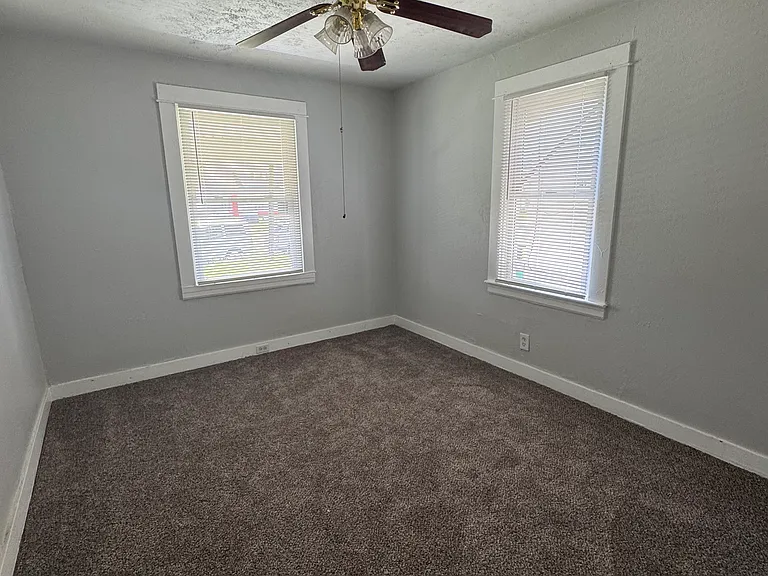 4141 Virginia Ave — Photo 12