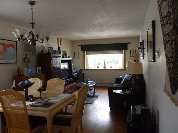 4th image of 54 Livingston Ave