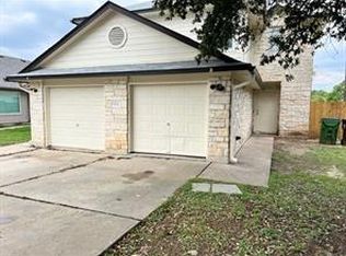 1012 Christopher Ave APT B, Round Rock, TX 78681