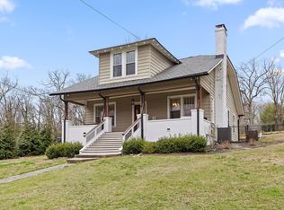 610 W Sunset Rd, Lookout Mountain, TN 37350