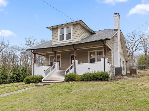 610 W Sunset Rd, Lookout Mountain, TN 37350