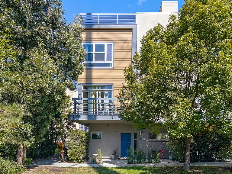 2753 Waverly Dr #510 — Photo 14