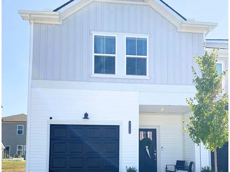 4546 Skywood Ln — Photo 1