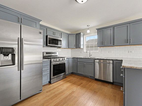 5th image of 9441 Polk St