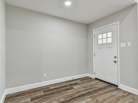 5th image of 7519 Glenheath St