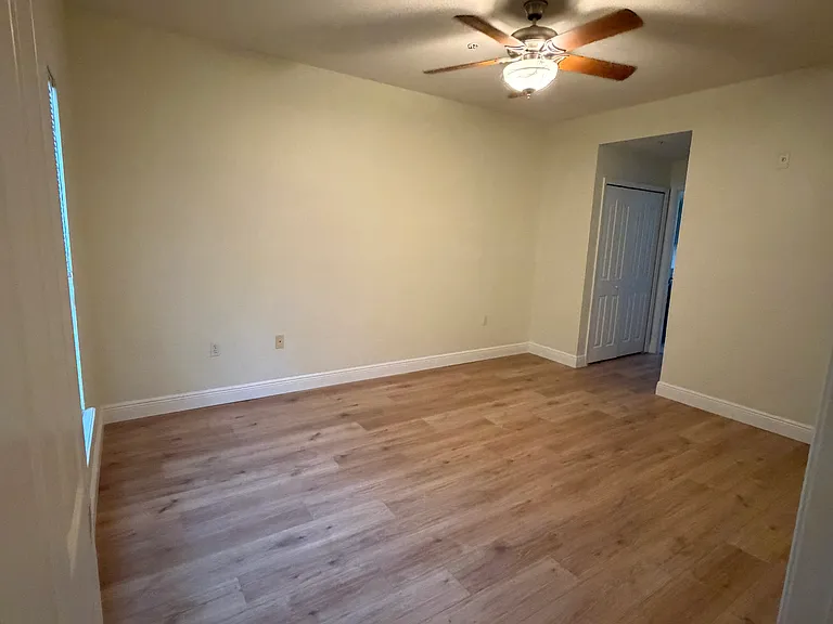 2109 Shadow View Cir — Photo 12