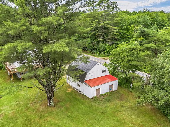 2nd image of 964 Allen Pond Road