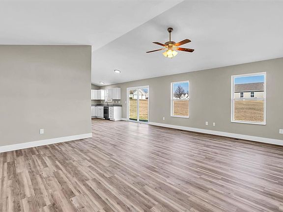 4th image of 133 Sweetgum Dr