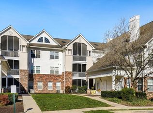 6522 Lake Park Dr APT 204, Greenbelt, MD 20770