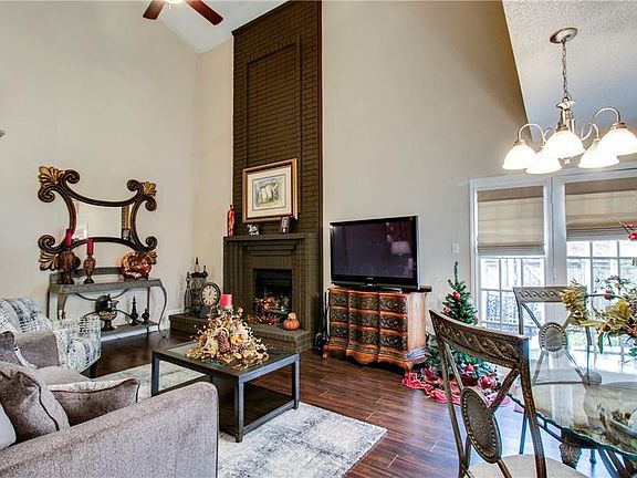 2nd image of 5848 Lake Point Dr