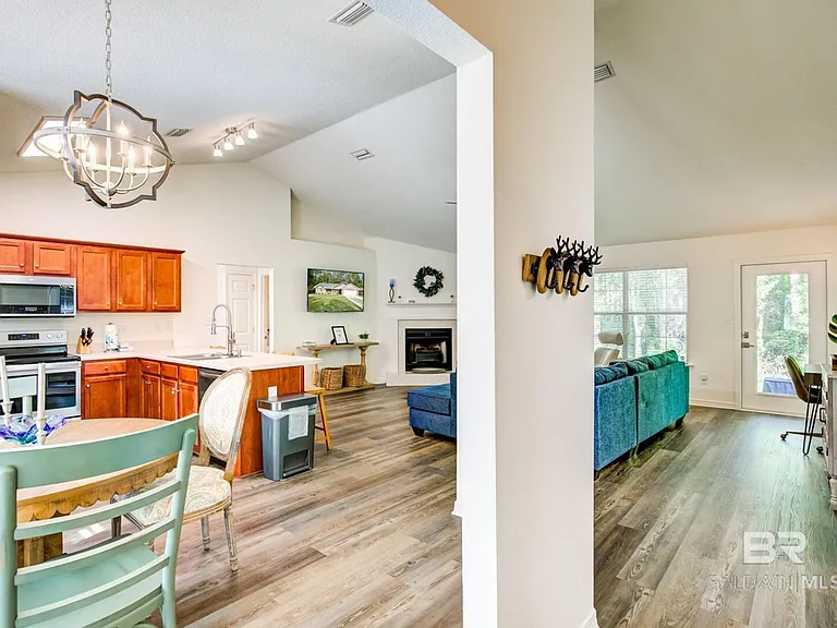 Balsam Ct — Photo 21