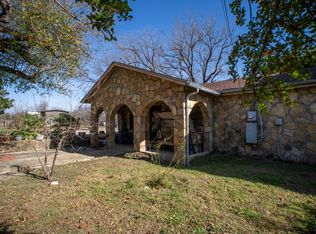 1025 S Belknap St, Mexia, TX