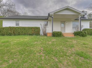 425 E Piney Rd, Dickson, TN 37055