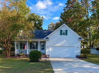 214 Greentree Dr, Raeford, NC 28376