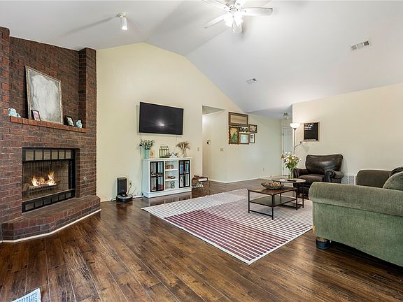 4th image of 3482 W Vassar St