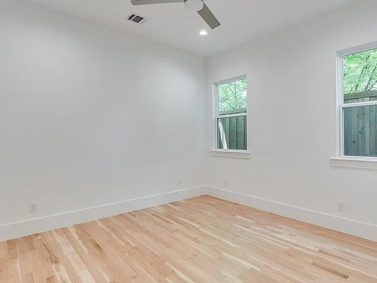 6135 Velasco Ave — Photo 121