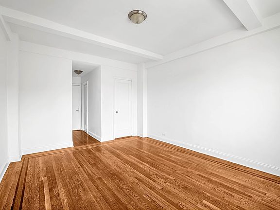 2nd image of 208 W 23rd St APT 914