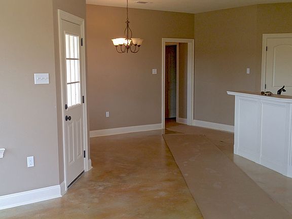 Pelican - Living area