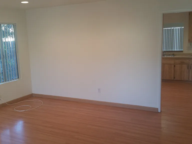 15117 Amso St #206406K-L200 — Photo 4
