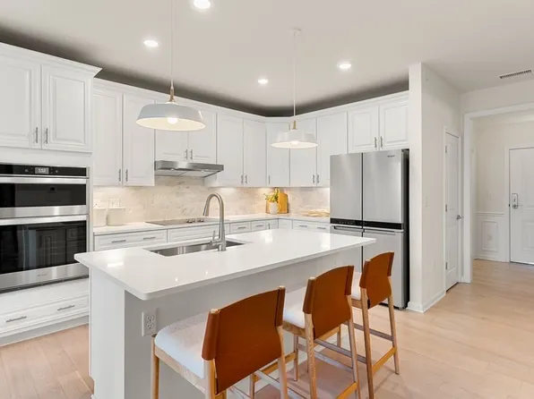 6 Peters Farm Way #411, Westborough, MA 01581