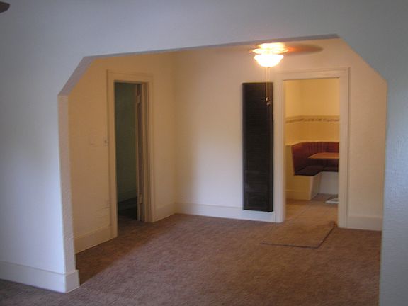 3rd image of 4444 Texas St