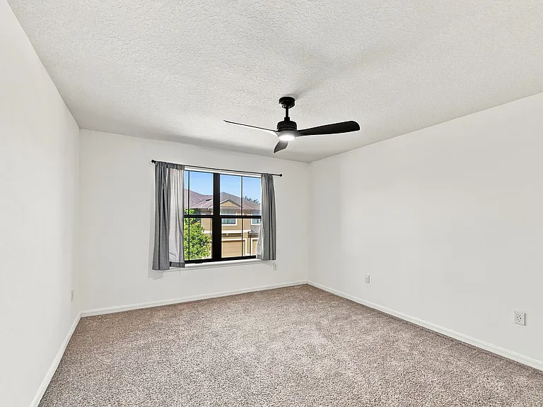 5156 Bay Isle Cir — Photo 18