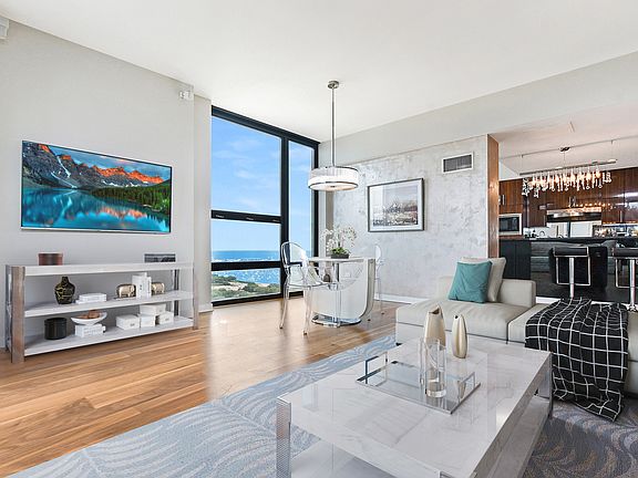 4th image of 1160 S Michigan Ave APT 4203