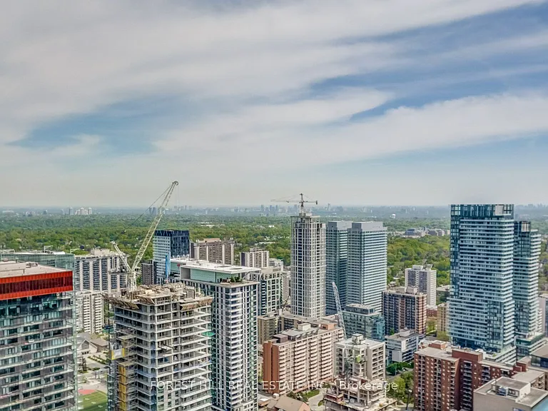 2221 Yonge St #5210 — Photo 27