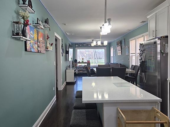 5th image of 5111 W Potomac Ave